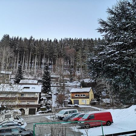 Апартаменты Ferien Am Wald Байрсброн Экстерьер фото